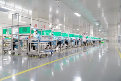 Cleanroom production line for veterinary anesthesia and respiratory equipment manufacturing